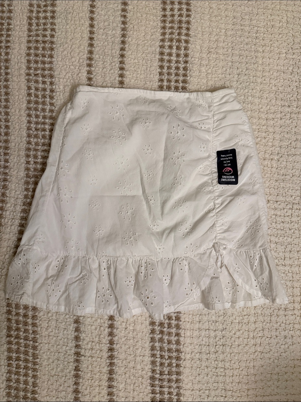 H&M Women’s White Eyelet Ruffle Mini Skirt